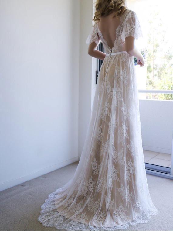 Short Sleeve White Princess Wedding dress With Lace Bodice